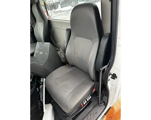 INTERNATIONAL RH61F Seat, Front