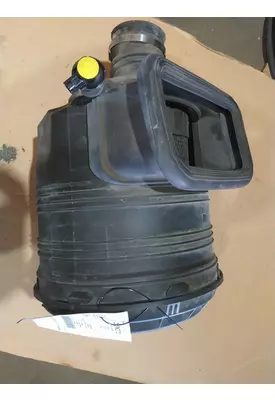 INTERNATIONAL RH AIR CLEANER