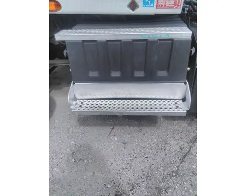 INTERNATIONAL RH BATTERY BOX