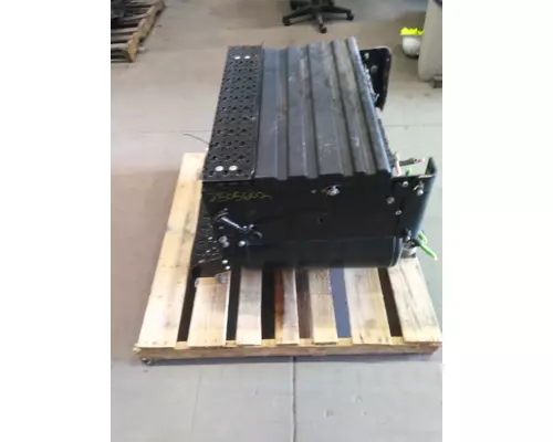 INTERNATIONAL RH BATTERY BOX