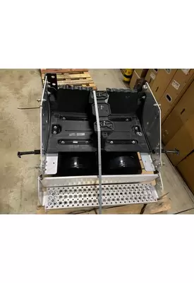 INTERNATIONAL RH Battery Box