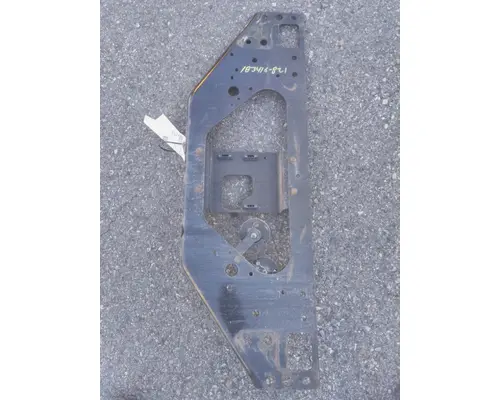 INTERNATIONAL RH CROSSMEMBER