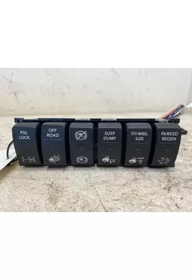 INTERNATIONAL RH Dash / Console Switch