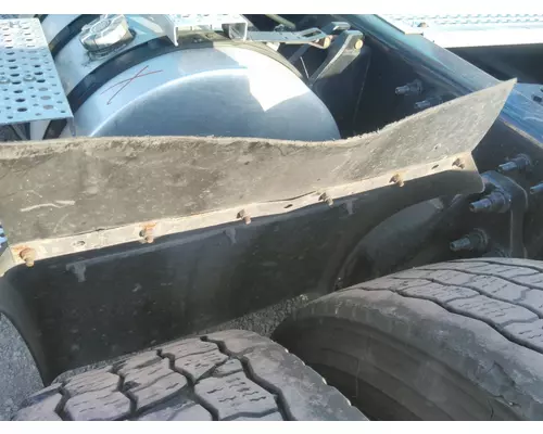 INTERNATIONAL RH FENDER, QUARTERHALF REAR