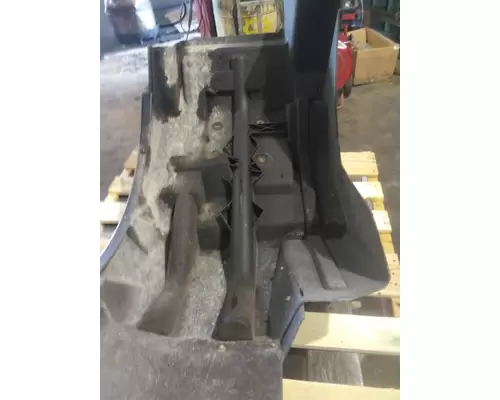 INTERNATIONAL RH FENDER EXTENSION