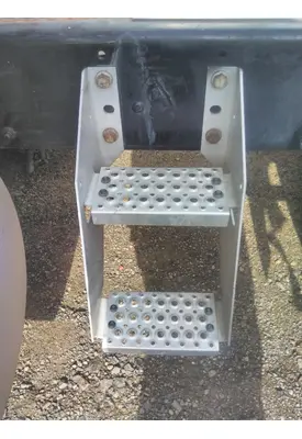 INTERNATIONAL RH FRAME STEP