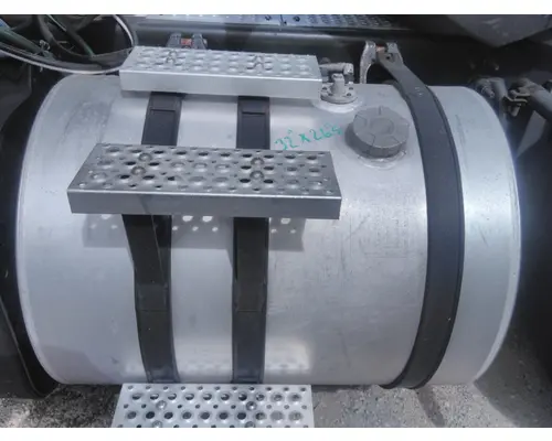 INTERNATIONAL RH FUEL TANK