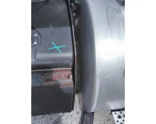 INTERNATIONAL RH FUEL TANK