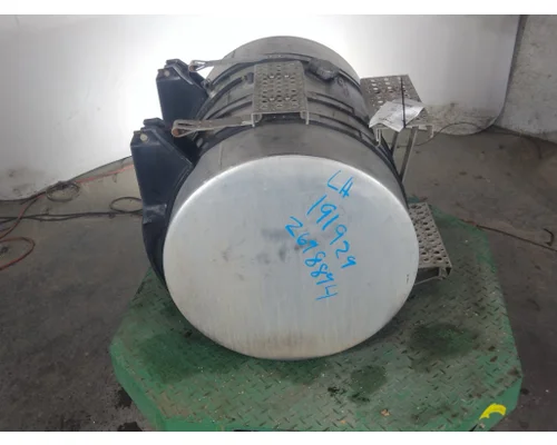 INTERNATIONAL RH FUEL TANK