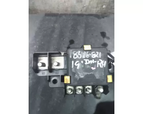 INTERNATIONAL RH FUSE BOX
