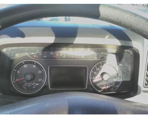 INTERNATIONAL RH GAUGE CLUSTER