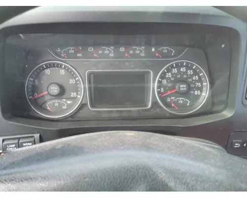 INTERNATIONAL RH GAUGE CLUSTER