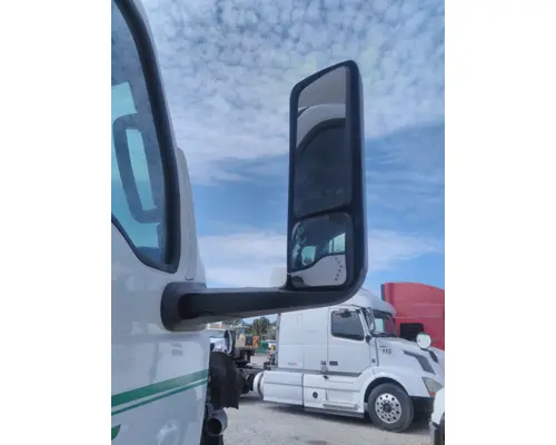 INTERNATIONAL RH MIRROR ASSEMBLY CABDOOR