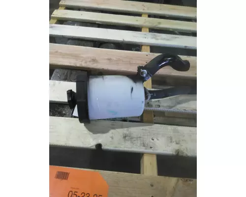 INTERNATIONAL RH POWER STEERING RESERVOIR