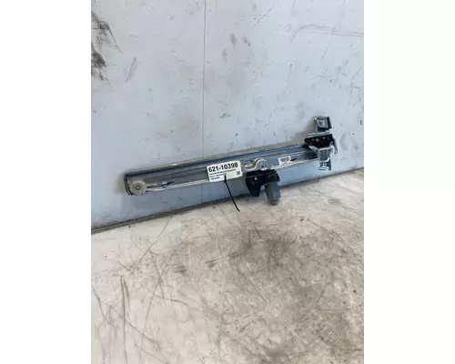 INTERNATIONAL RH Window Regulator