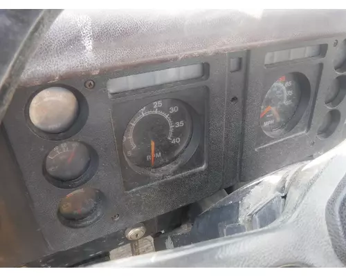 INTERNATIONAL S SER Instrument Cluster