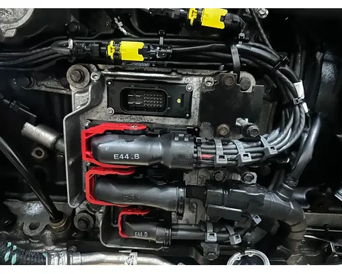 INTERNATIONAL S13 Engine Assembly