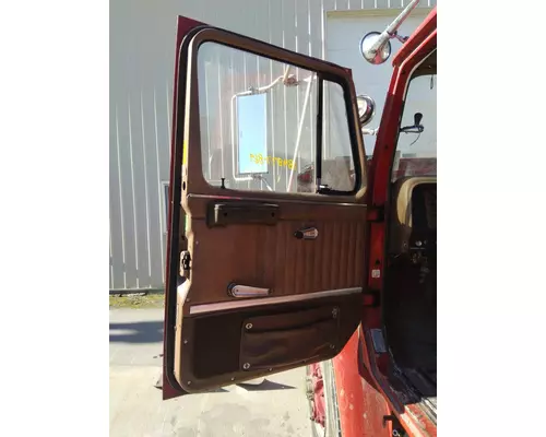 INTERNATIONAL S1900 1978-2001 DOOR ASSEMBLY, FRONT
