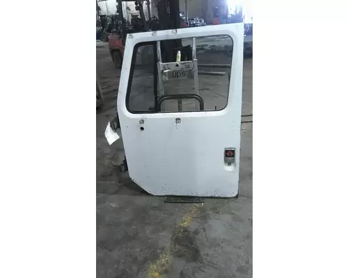 INTERNATIONAL S1900 1978-2001 DOOR ASSEMBLY, FRONT