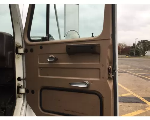 INTERNATIONAL S1900 1978-2001 DOOR ASSEMBLY, FRONT