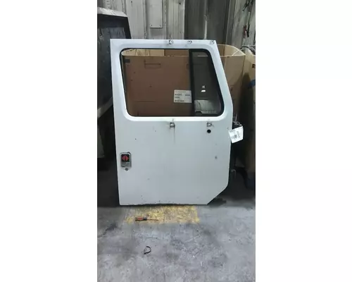 INTERNATIONAL S1900 1978-2001 DOOR ASSEMBLY, FRONT