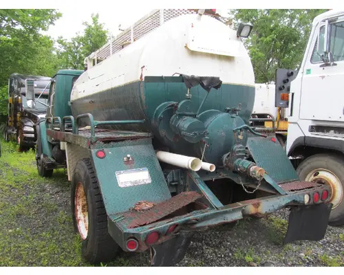 INTERNATIONAL S1900 Truck For Sale