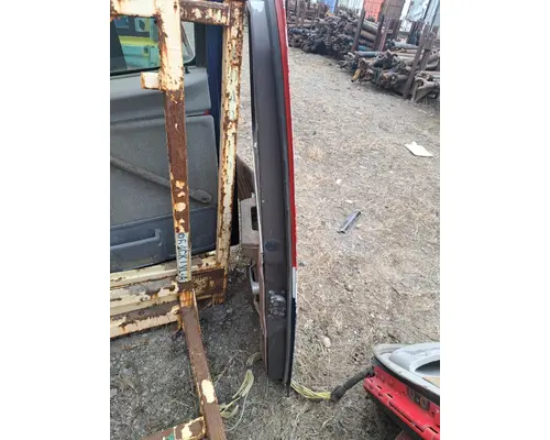 INTERNATIONAL SF637 Door Assembly, Front