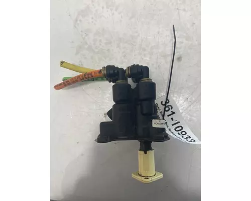 INTERNATIONAL School Bus Brake Proportioning Valve