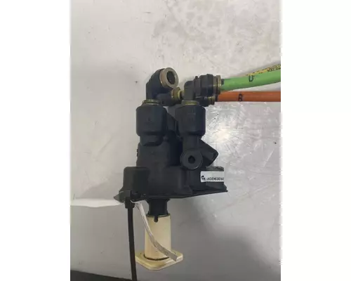 INTERNATIONAL School Bus Brake Proportioning Valve