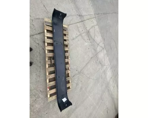 INTERNATIONAL School Bus Bumper Assembly, Front
