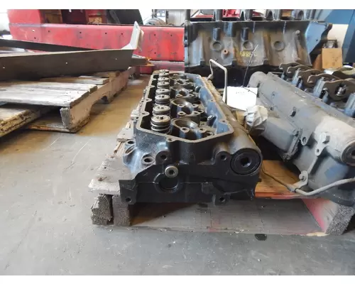 INTERNATIONAL T444E Cylinder Head