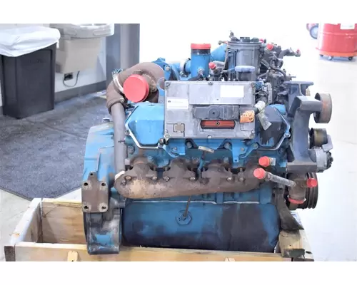 INTERNATIONAL T444E Engine Assembly