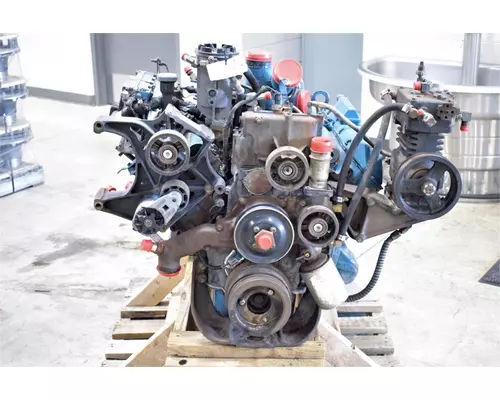 INTERNATIONAL T444E Engine Assembly