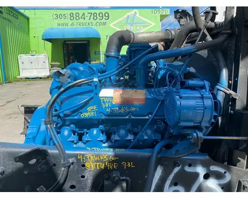 INTERNATIONAL T444E Engine Assembly