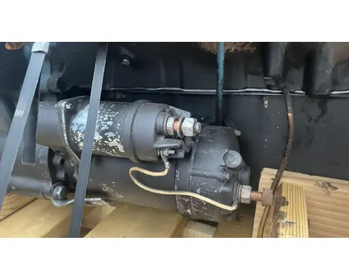 INTERNATIONAL T444E Engine Assembly