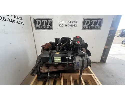 INTERNATIONAL T444E Engine Assembly