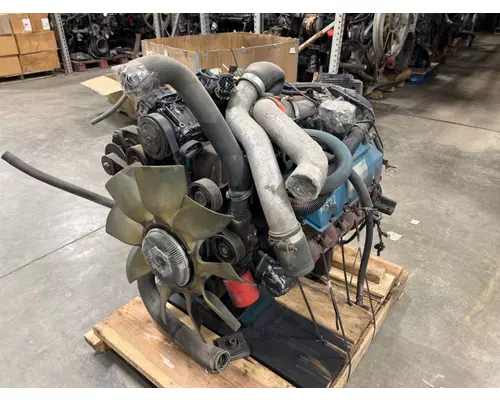 INTERNATIONAL T444E Engine Assembly