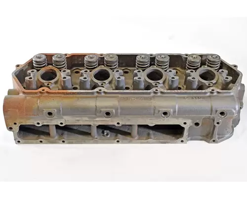 INTERNATIONAL T444E Engine Cylinder Head