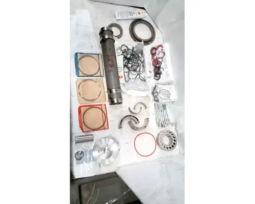INTERNATIONAL T444E Engine Mounts