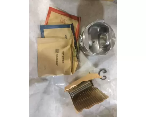 INTERNATIONAL T444E Engine Reman Kit