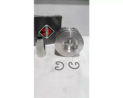 INTERNATIONAL T444E Engine Reman Kit