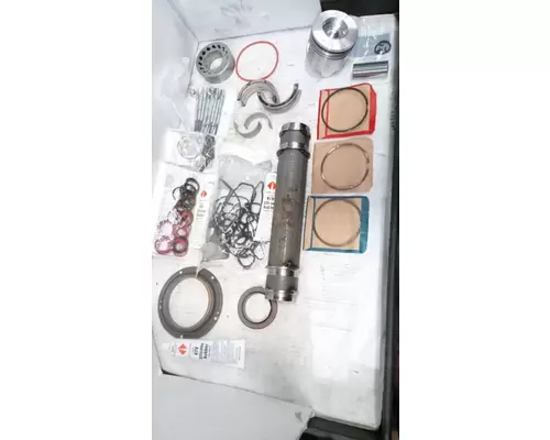 INTERNATIONAL T444E Engine Reman Kit