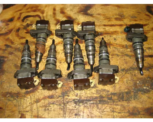 INTERNATIONAL T444E Fuel Injection Parts