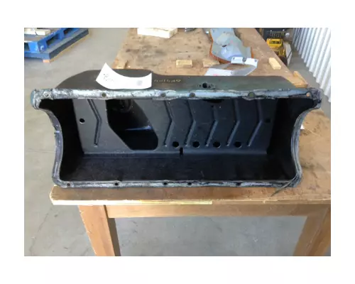 INTERNATIONAL T444E Oil Pan