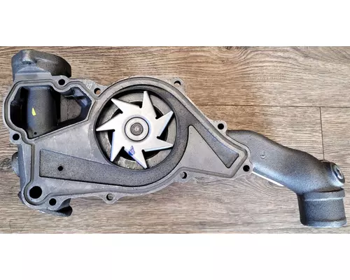 INTERNATIONAL T444E Water Pump