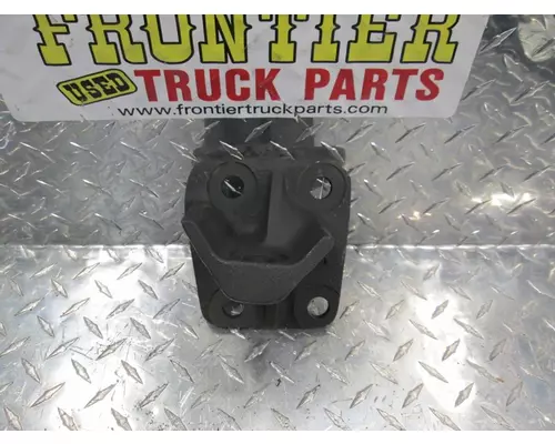 INTERNATIONAL T444 Engine Mounts