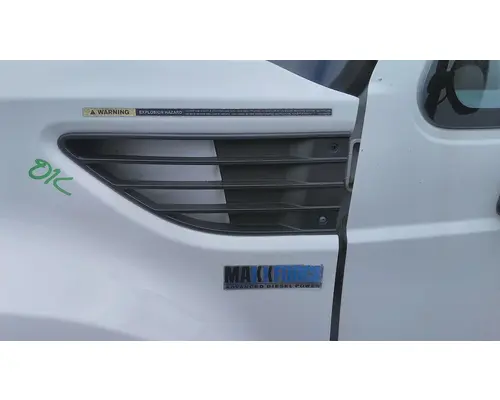 INTERNATIONAL TERRASTAR AIR INTAKE LOUVERCOVER