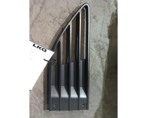 INTERNATIONAL TERRASTAR AIR INTAKE LOUVERCOVER