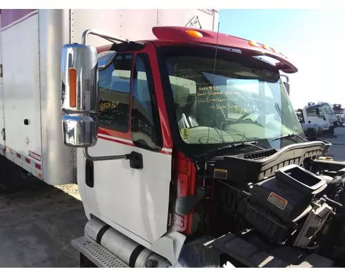 INTERNATIONAL TERRASTAR CAB STEP