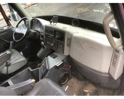 INTERNATIONAL TERRASTAR Cab